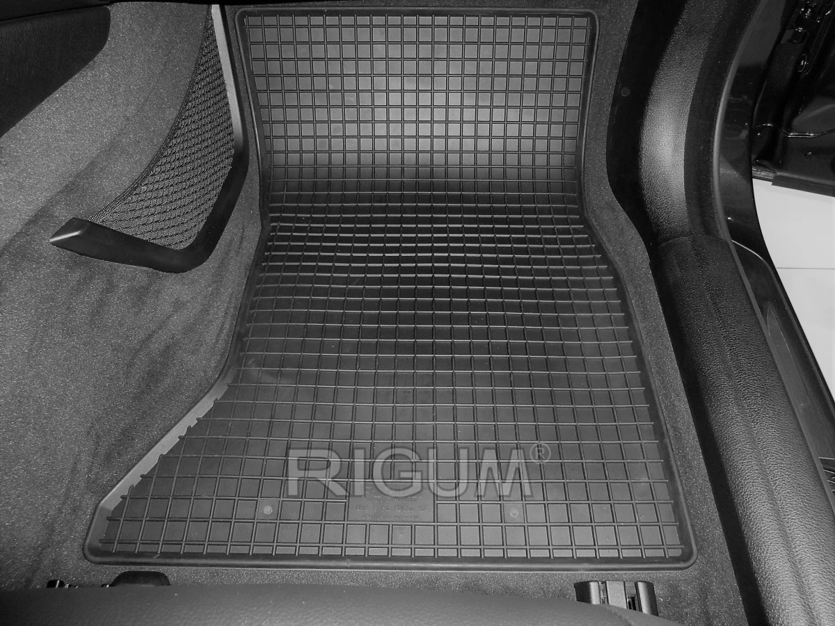 Merkkikohtainen Kumimattosarja BMW 5-srj. Sedan/Touring (F10, F11) Vm. 2010-2013 - Image 3