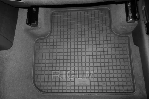 Merkkikohtainen Kumimattosarja Audi Q3 Vm. 2019-, Audi Q3 Sportback Vm. 2019- 7 Merkkikohtainen Kumimattosarja Audi Q3 Vm. 2019-, Audi Q3 Sportback Vm. 2019- -Polarautocar aud 022 kumi matto sarja audi q3 2019 2023 2024 tampere dafcbdc1