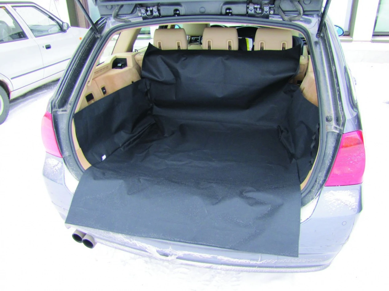 Tavaratilansuoja Reunoilla 1 Tavaratilansuoja Reunoilla